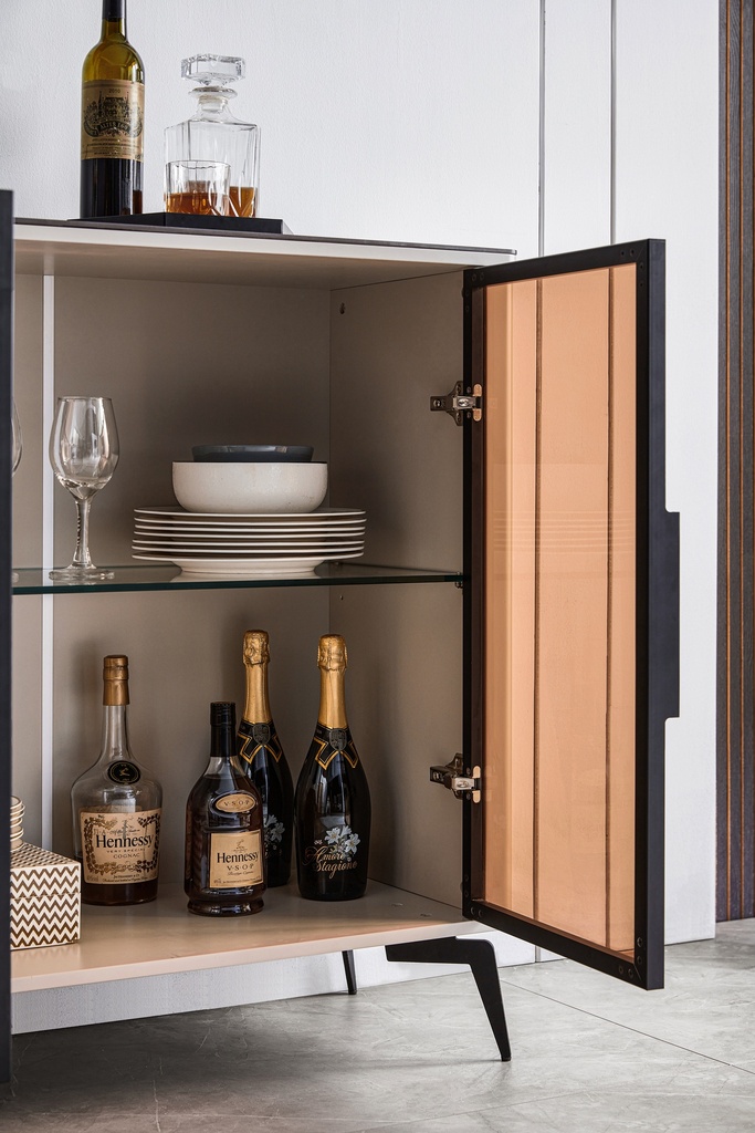Ivetta Side Board Cabinet