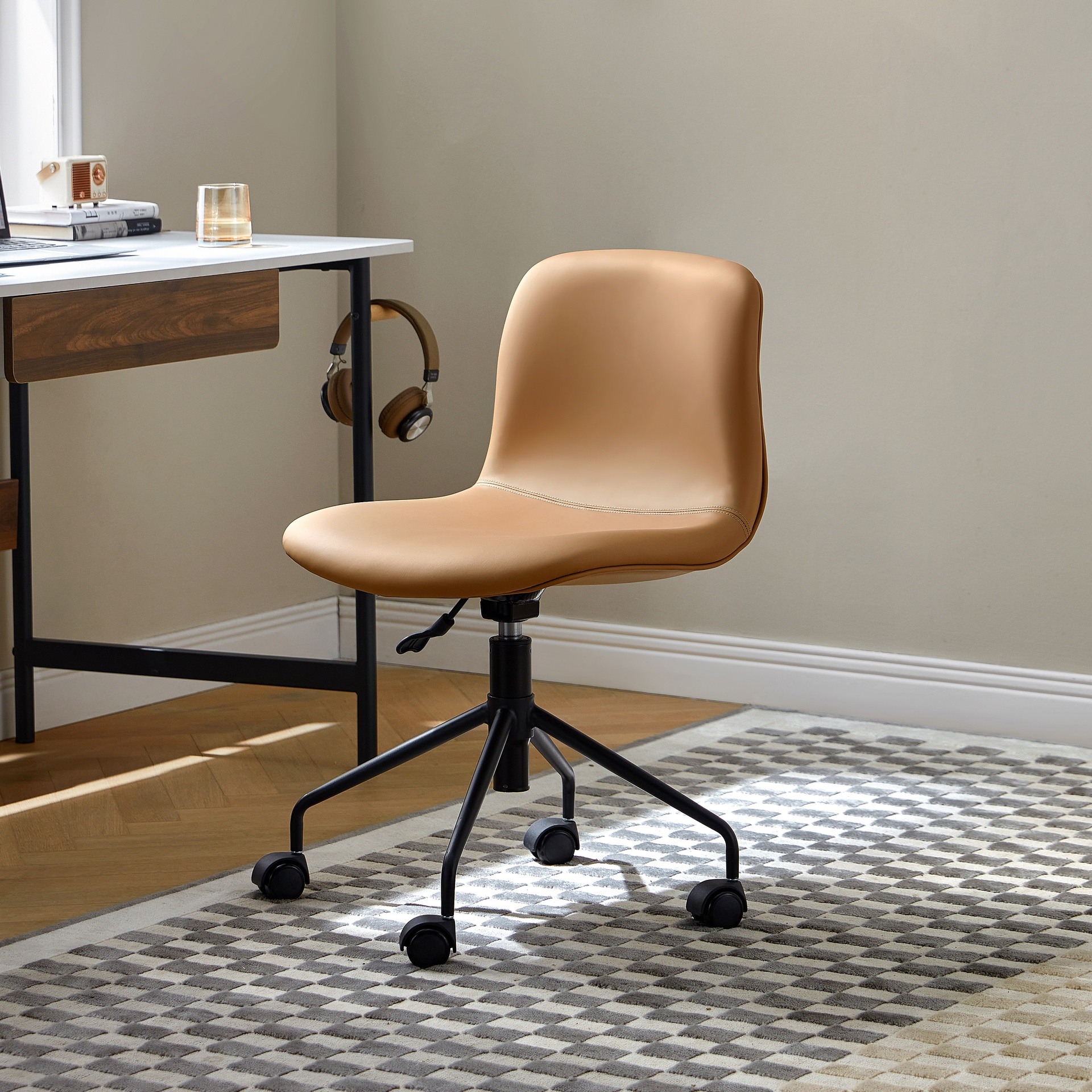 Mackenzie Computer Chair