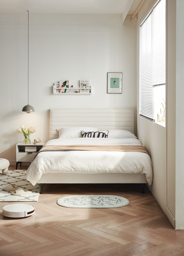 Sinclair Tech Fabric Bed