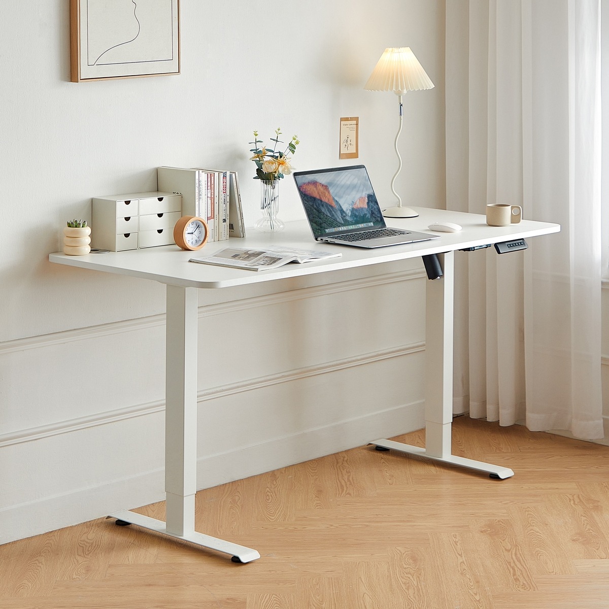 Vera Electric Height-Adjustable Desk 
