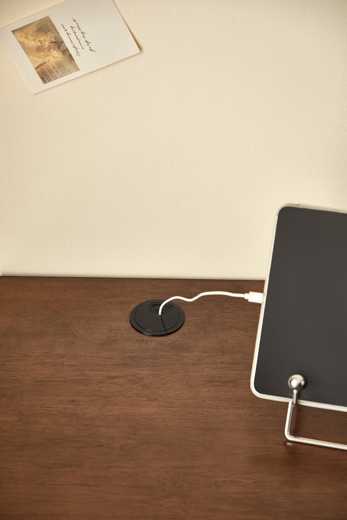 Vera Electric Height-Adjustable Desk 