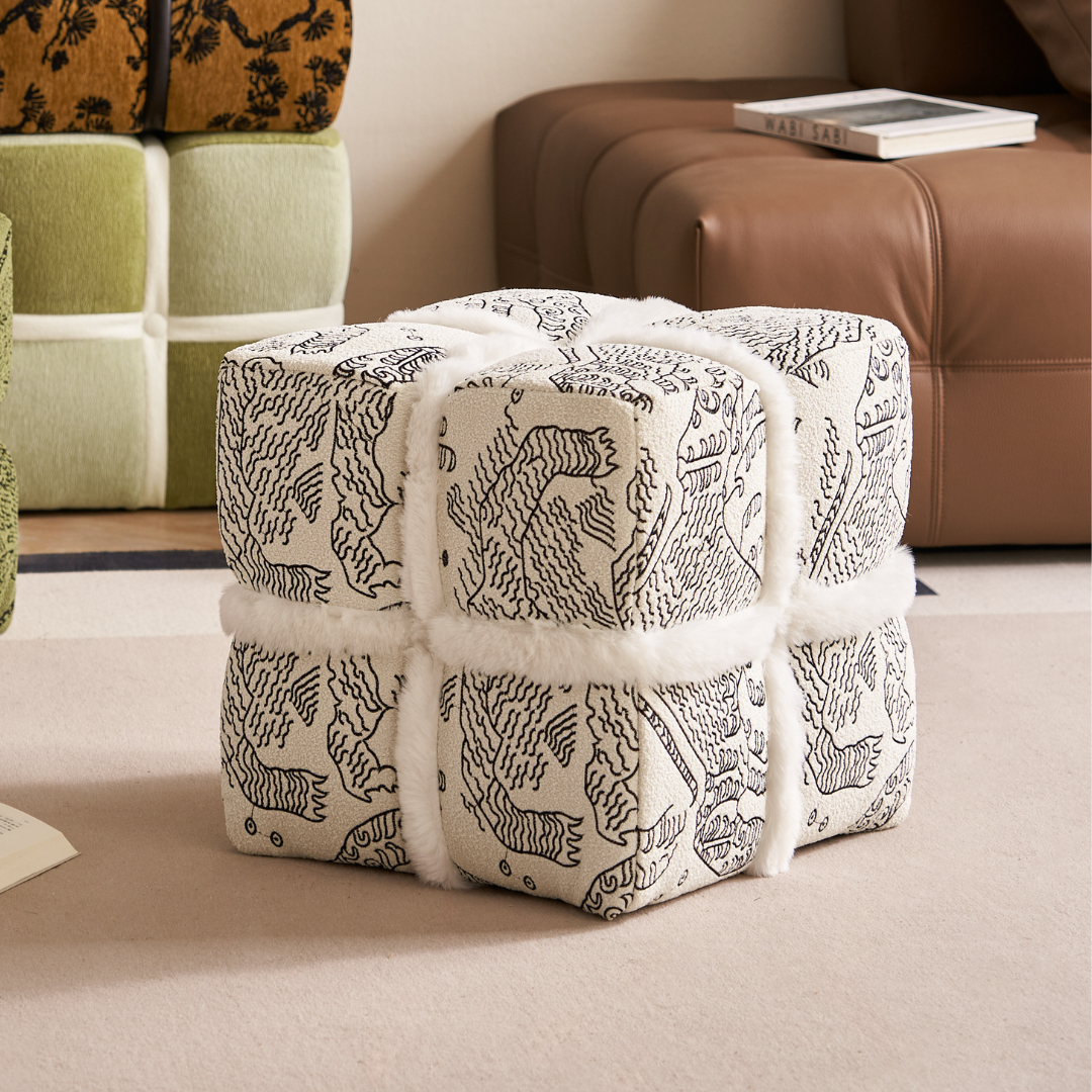 Lily Shoe Changing Stool