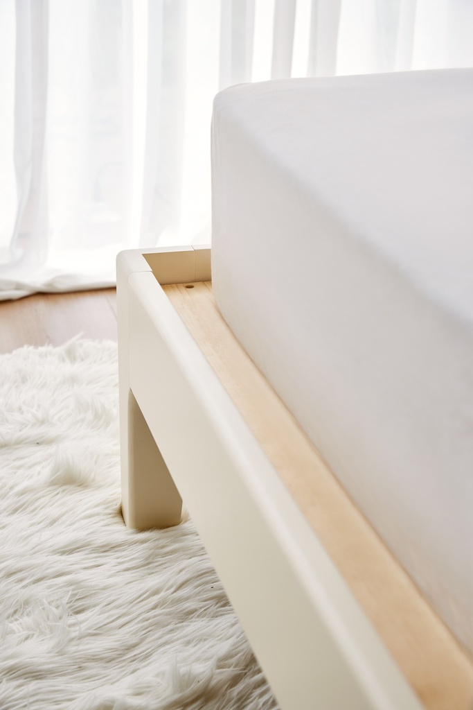 Pure White Solid Wood Bed 