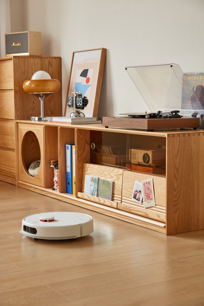 Noro Wood Solid Wood TV Stand