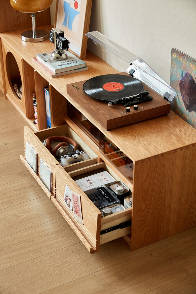 Noro Wood Solid Wood TV Stand