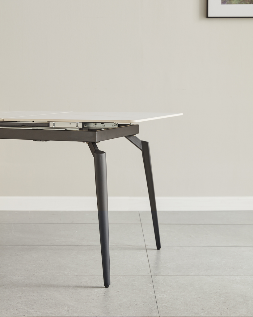 Kole Telescopic Dining Table