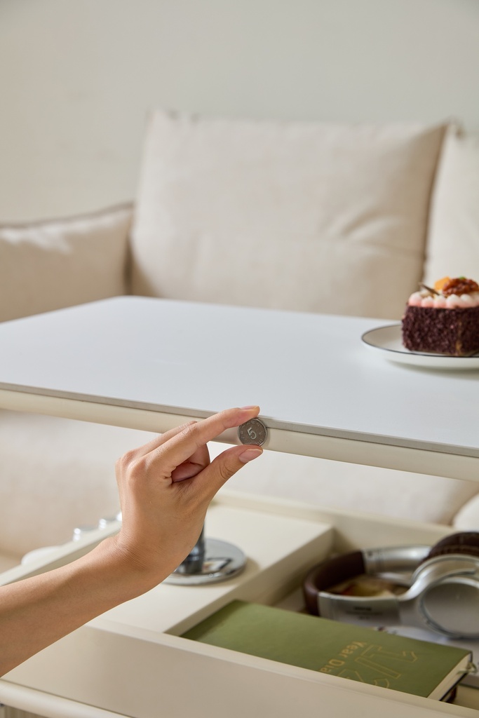 Alonso White Side Table 