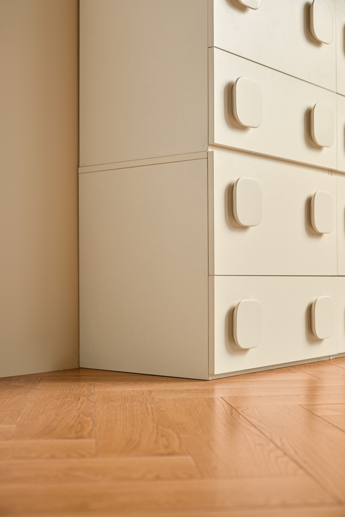 Julie White Cabinet