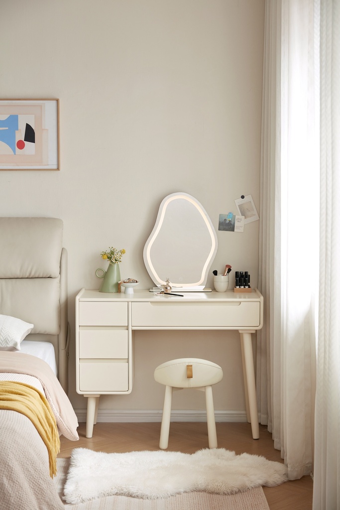 Amari White Dresser Set