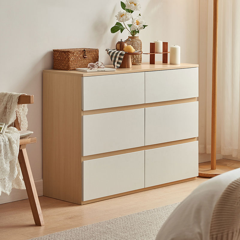 Chris Cabinet