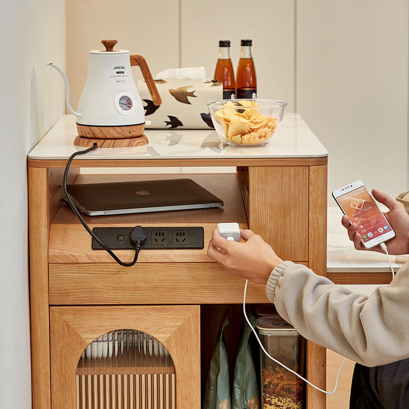 Esther Island Dining Table