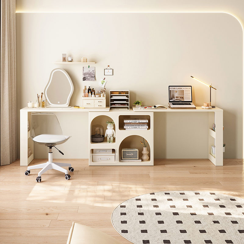 Esdras Desk