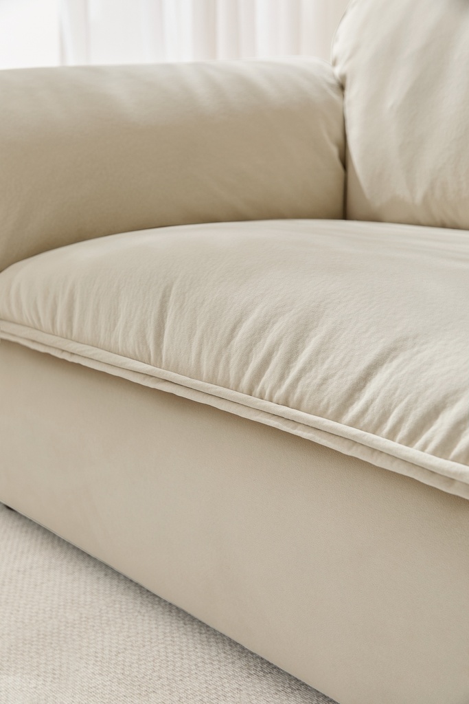 Danielle Sofa