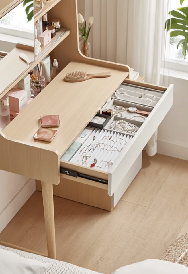 Erica Dressing Table