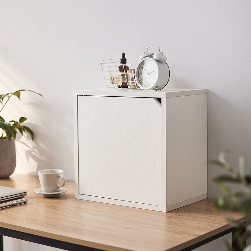 Everleigh Book Shelf