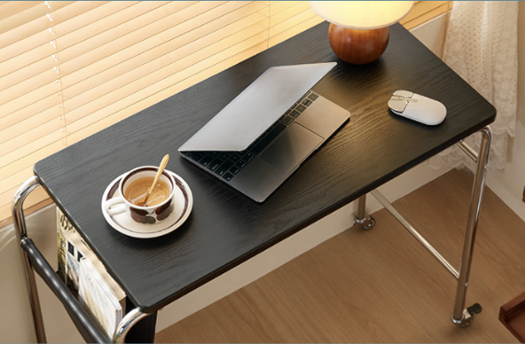 Almer Movable Table