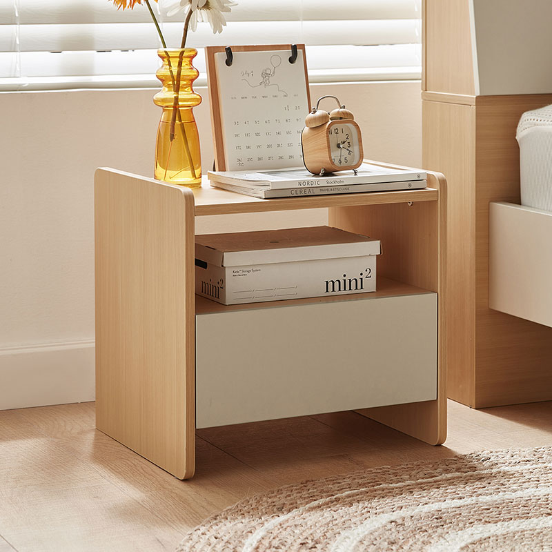 Minna Bedside Table