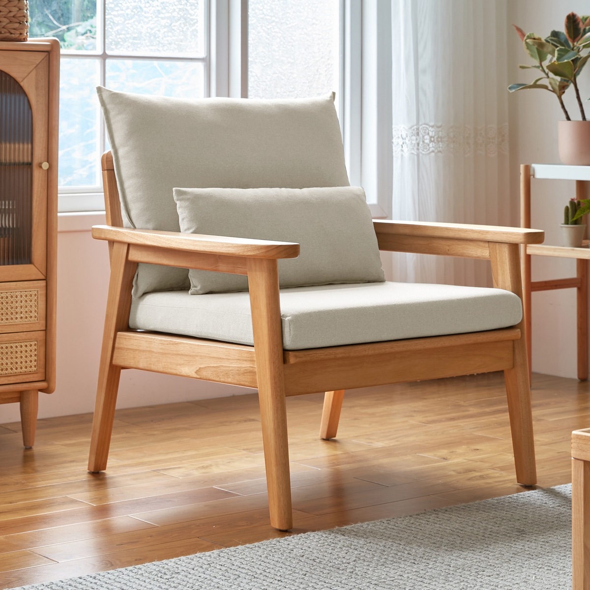 Evha Accent Chair