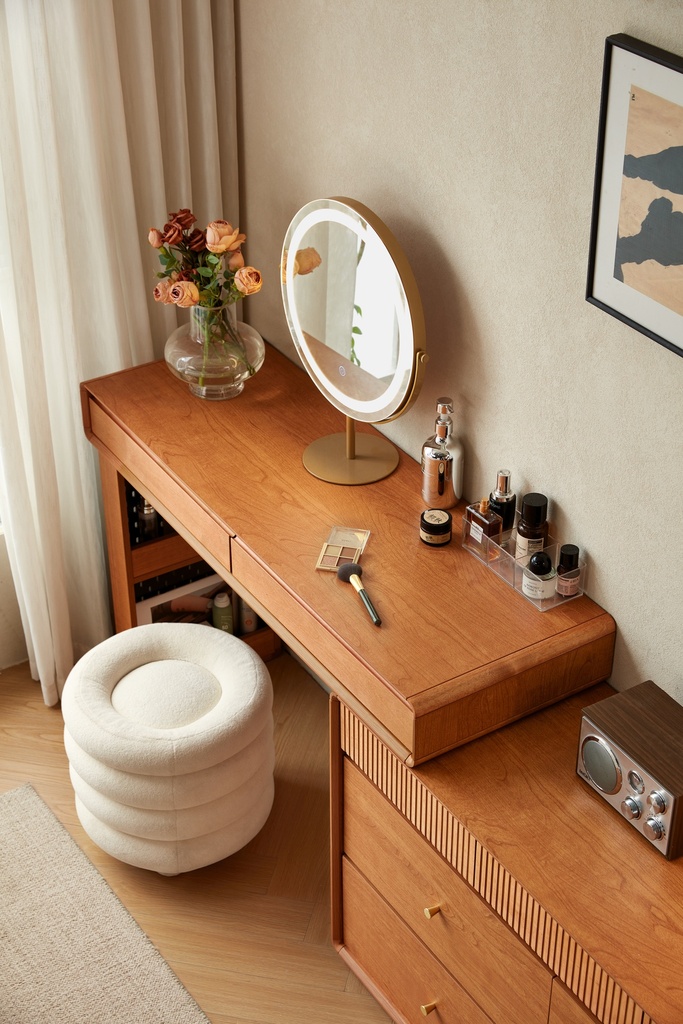 Nalo 7-Drawer Dresser Set