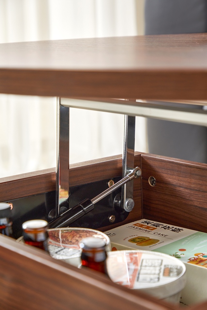 Pepito Adjustable Coffee Table