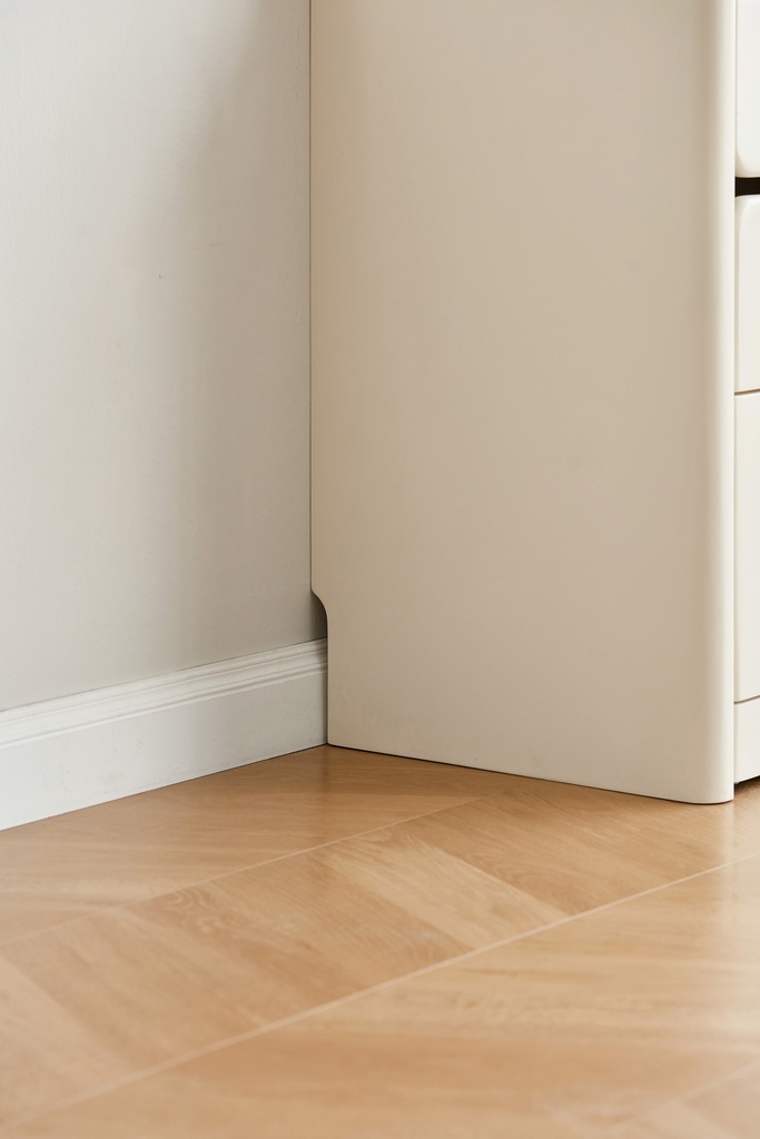 Nerilyn Dressing Table