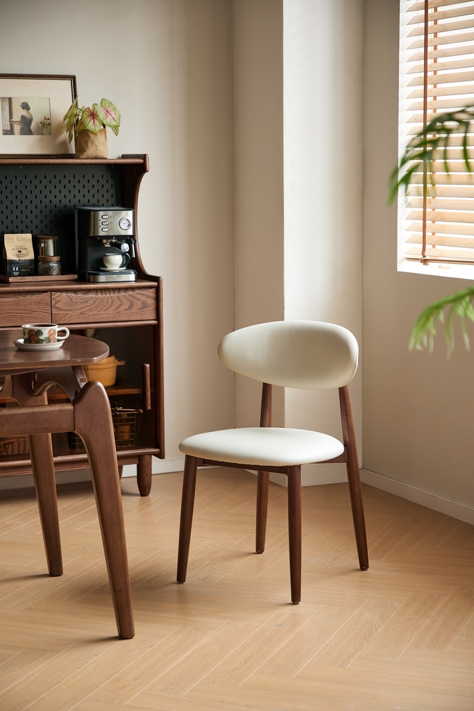 Nivora Dining Set