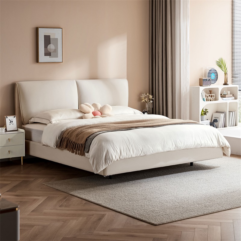 Hollis Bed