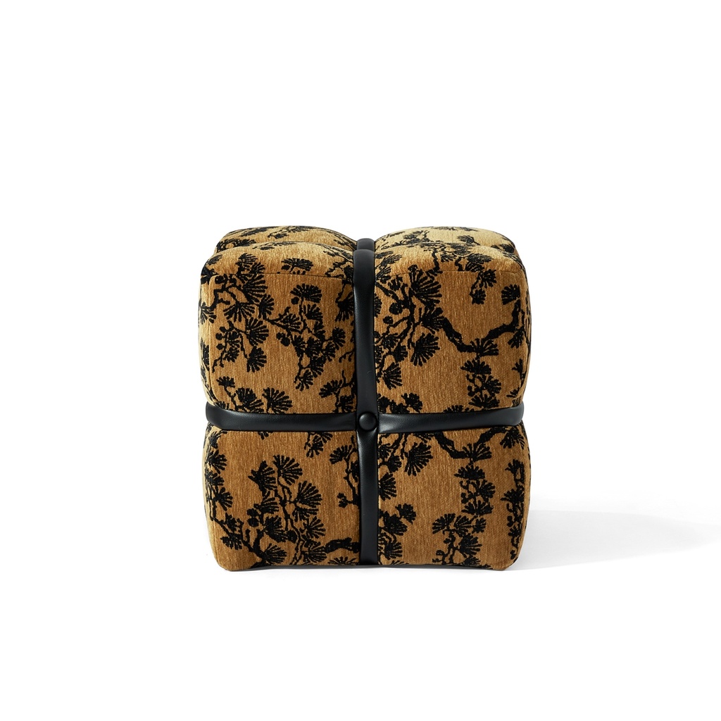 Levi Shoe Changing Stool
