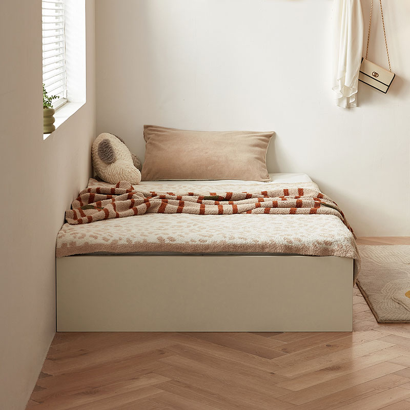 Eli Bed