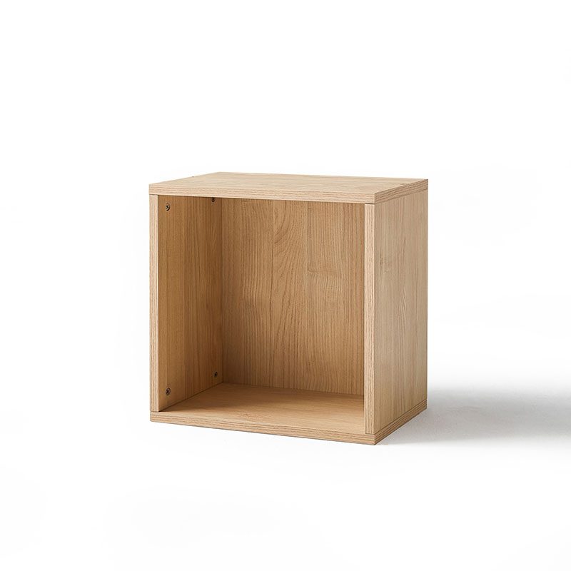 Eada Bookshelf