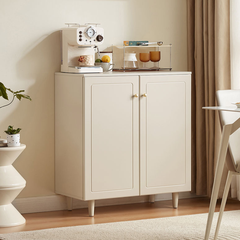 [LSC23BG008149] Ford Cabinet